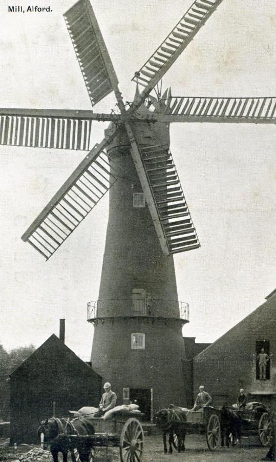 The Windmill Hotel Alford (Lincolnshire) Exterior foto