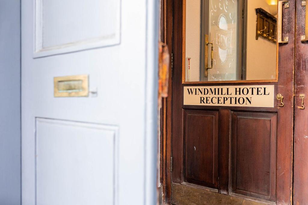 The Windmill Hotel Alford (Lincolnshire) Exterior foto